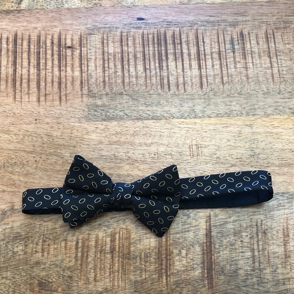 Marks & Spencer Bow Tie - Picture 1 of 4